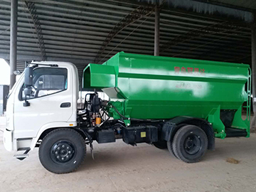 河南某公司購(gòu)買雙側(cè)撒料車 河南某公司購(gòu)買雙側(cè)撒料車